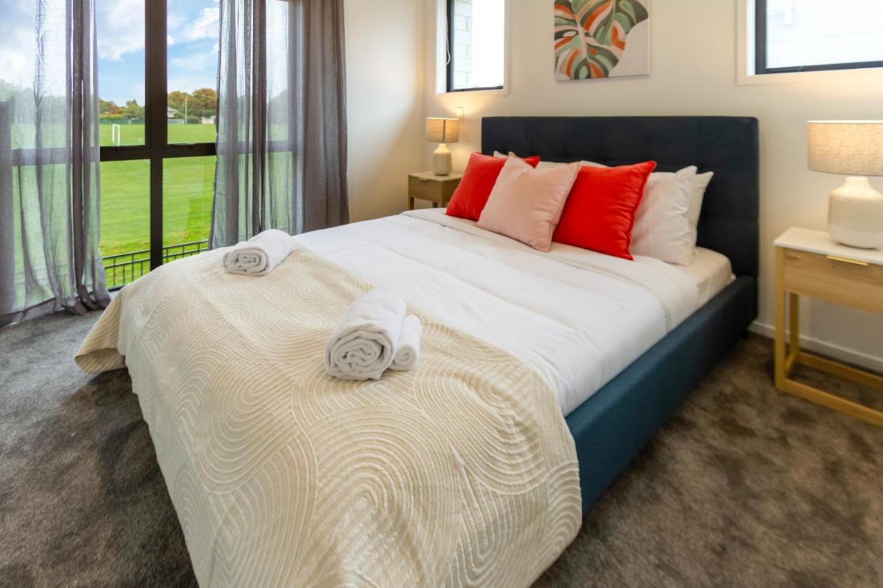 Peaceful Park View Townhouse 2 Bed W/Carpark Apartment ไครสต์เชิร์ช ภายนอก รูปภาพ