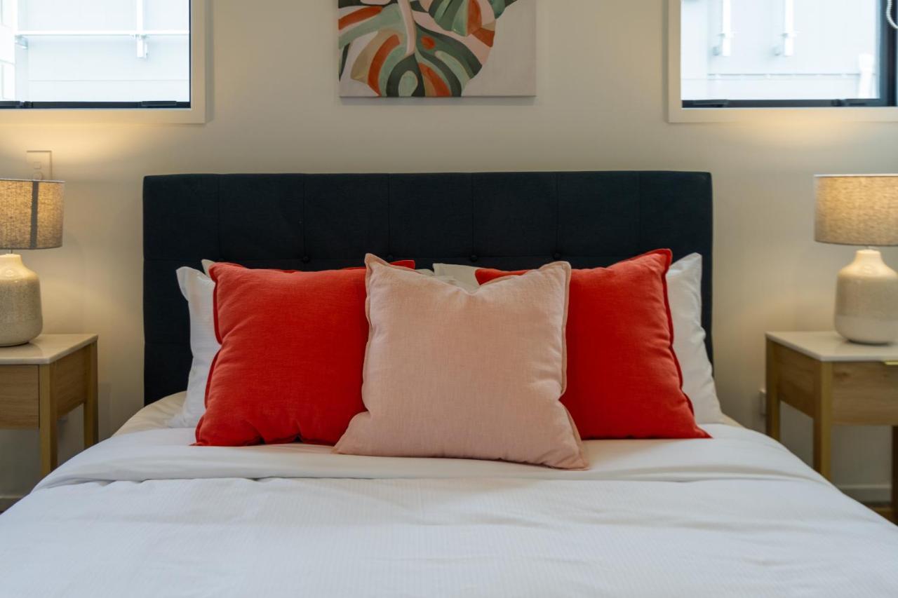 Peaceful Park View Townhouse 2 Bed W/Carpark Apartment ไครสต์เชิร์ช ภายนอก รูปภาพ