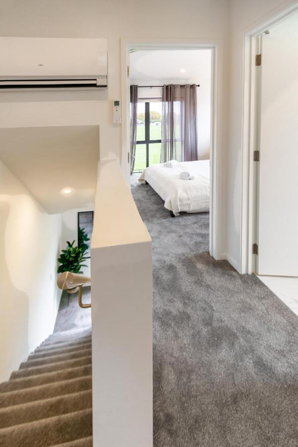 Peaceful Park View Townhouse 2 Bed W/Carpark Apartment ไครสต์เชิร์ช ภายนอก รูปภาพ